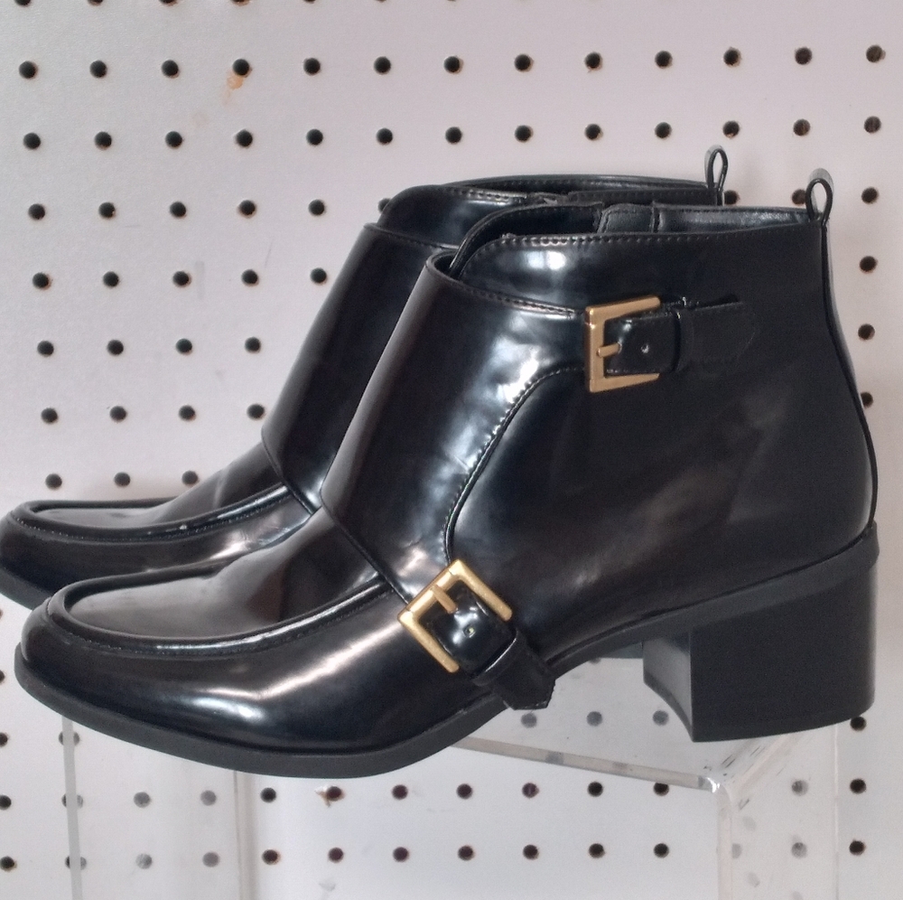 Anne Klein| Black Shoes| Women's Patent Buckle Accent 2" Low Block Heel Zip 9.5M